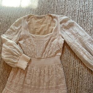 Alice + Olivia beautiful lace and embroidered dress!